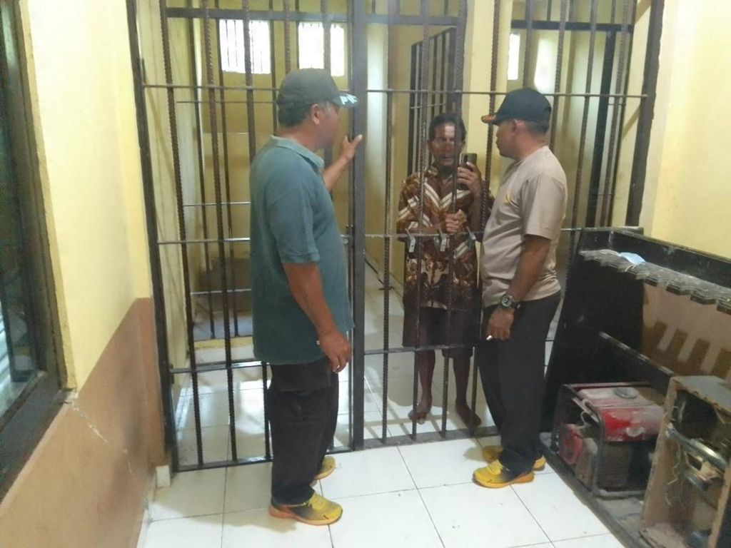 Pria yang Bunuh-Bakar Istri di NTT Dikenal Rajin Beribadah Pria yang Bunuh-Bakar Istri di NTT Dikenal Rajin Beribadah