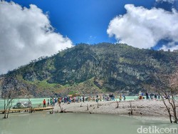 Kenaikan Harga BBM Bikin Objek Wisata Kawah Putih Bandung Sepi