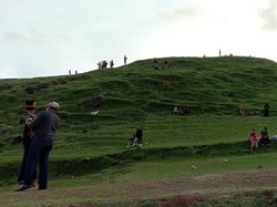 Libur Lebaran, Wisatawan Padati Sirkuit Mandalika Lombok untuk Selfie