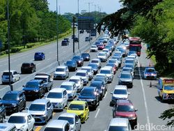 Tol Surabaya-Gempol Sempat Macet 5 km Gegara Ada Kecelakaan dan Bottle Neck