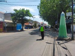Volume Kendaraan Meningkat, Lalin Manyar Gresik Arah Paciran Sempat Macet