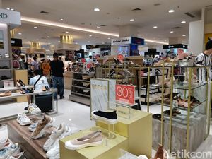 Mal Diserbu Bulan Ramadan dan Lebaran, Warga Cari Baju hingga Hiburan Mal Diserbu Bulan Ramadan dan Lebaran, Warga Cari Baju hingga Hiburan