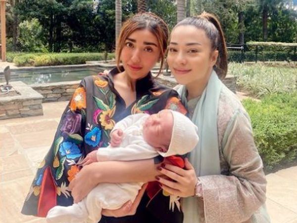Potret Lebaran Nikita Willy dan Baby Izz di Los Angeles