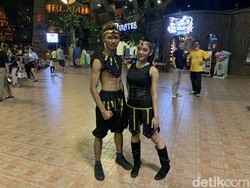 Kisah Penari Api, Hadapi Risiko Demi Hibur Penonton