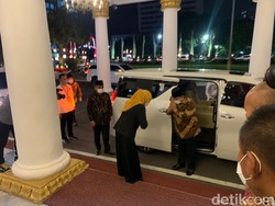 Snapshot Prabowo Bermaafan dengan Khofifah Lanjut dengan Pertemuan Tertutup