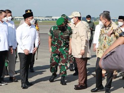 Prabowo ke Jatim, Silaturahmi dengan Ulama hingga Bertemu Khofifah