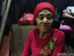 Kisah Pilu Mak Esih, Hidup Sendirian di Gubuk Reot Kota Bandung