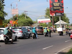 Jalur Arteri Jombang Macet, Pemudik Diimbau Lewat Alternatif Jatipelem-Papar