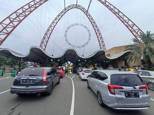 Buset Dah! Antrean Masuk Ancol Sampai 1 KM