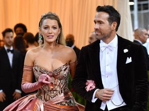 Ryan Reynolds dan Blake Lively Digosipin Cerai, Tepis Isu dengan 3 Kata Ini Ryan Reynolds dan Blake Lively Digosipin Cerai, Tepis Isu dengan 3 Kata Ini