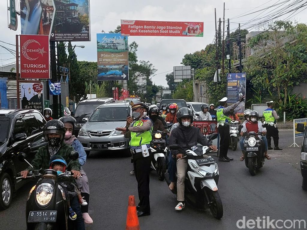 Cerita Wisatawan Terjebak Macet, Setiabudi-Lembang 2 Jam