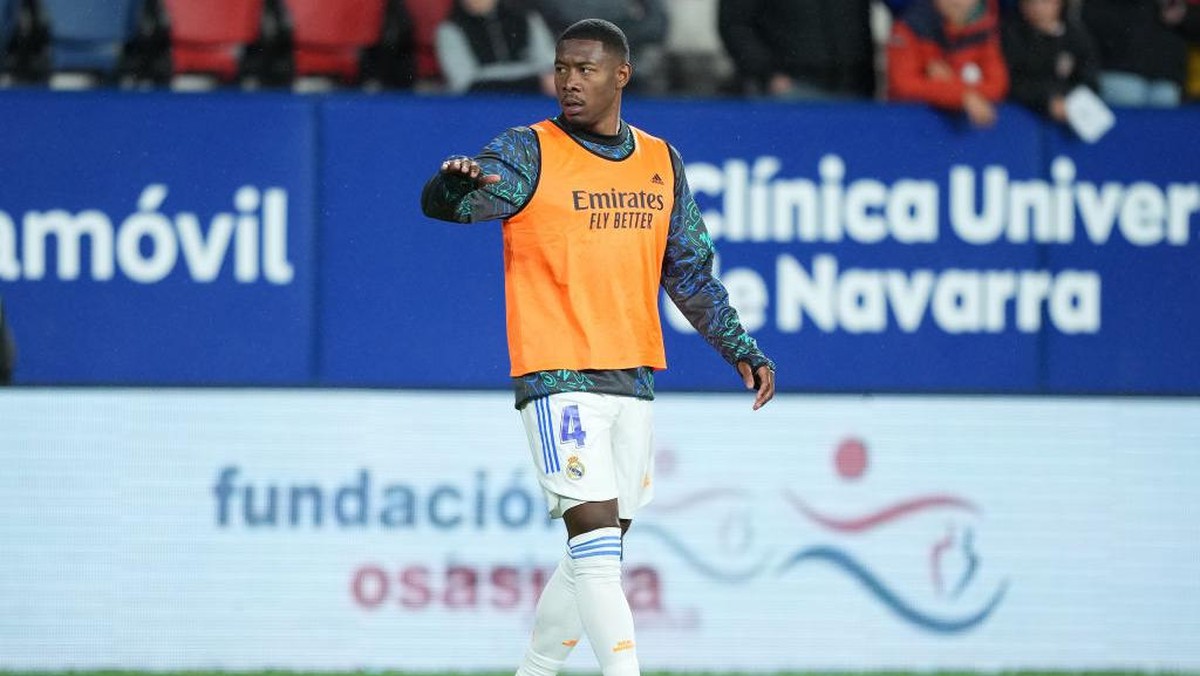 David Alaba absen di laga Real Madrid vs Manchester City (Getty Images/Juan Manuel Serrano Arce)