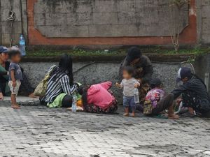 Ubud Diserbu Wisatawan saat Libur Lebaran, Gepeng Beraksi Lagi