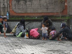 Ubud Diserbu Wisatawan saat Libur Lebaran, Gepeng Beraksi Lagi