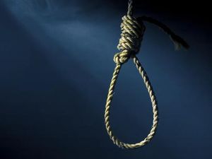 Polisi di Samosir Gantung Diri di Ruangan Kerja Pakai Bendera Merah Putih Polisi di Samosir Gantung Diri di Ruangan Kerja Pakai Bendera Merah Putih