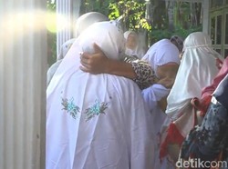 Bermaaf-maafan dan Bawa Makanan, Cara Aboge yang Rayakan Lebaran Hari Ini