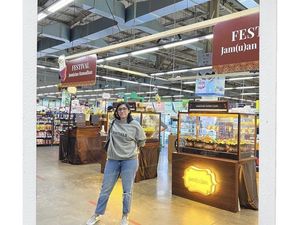 Gaya Menur Soekarno, Putri Sukmawati Soekarno yang Hobi Kulineran Gaya Menur Soekarno, Putri Sukmawati Soekarno yang Hobi Kulineran