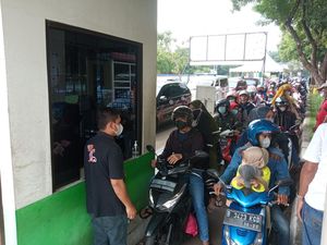 H+2 Lebaran, Wisatawan TMII Membludak, Antrean Kendaraan Mengular H+2 Lebaran, Wisatawan TMII Membludak, Antrean Kendaraan Mengular