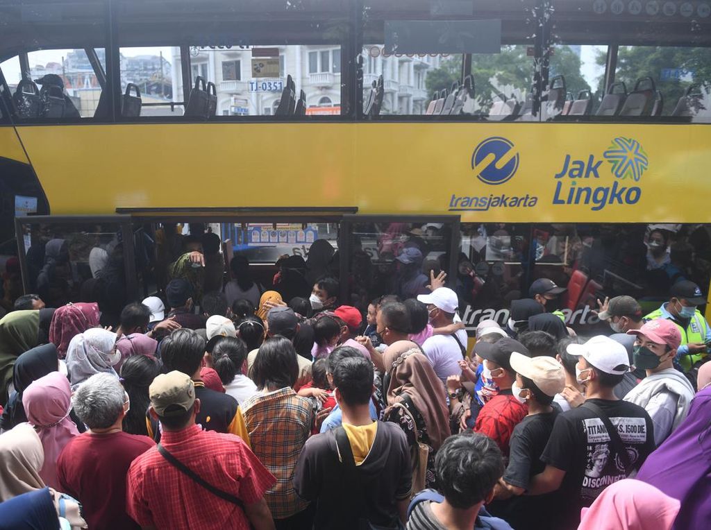 TransJakarta Akhiri Layanan Bus Wisata Libur Lebaran, Layani 56 Ribu Warga