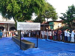 Snapshots: Salat Id Jemaah Aboge di Purbalingga Hari Ini