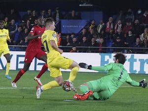 Presiden Villarreal: Kami harusnya Dapat Penalti! Presiden Villarreal: Kami harusnya Dapat Penalti!