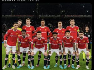 Meme Liverpool Sempat Loyo kayak MU Sebelum Sikat Villarreal Meme Liverpool Sempat Loyo kayak MU Sebelum Sikat Villarreal