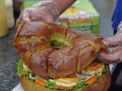 5 Kuliner Jumbo di Malang, Ada Burger hingga Nasi Goreng Portugal