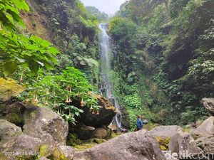 Jika Jalur Telaga Sarangan Macet, Liburan ke Air Terjun Suwono Ngawi Saja! Jika Jalur Telaga Sarangan Macet, Liburan ke Air Terjun Suwono Ngawi Saja!