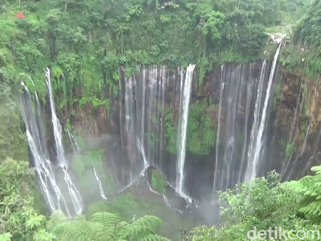 Air Terjun Tumpak Sewu Lumajang: Lokasi, Harga Tiket dan Spot Menariknya Air Terjun Tumpak Sewu Lumajang: Lokasi, Harga Tiket dan Spot Menariknya