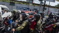Arus Balik di Karawang Mulai Padat Pemudik Sepeda Motor