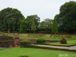 3 Candi Peninggalan Kerajaan Majapahit di Trowulan Mojokerto