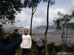 Wisatawan Bromo Naik 75 Persen di Momen Lebaran