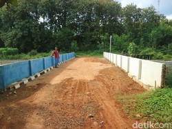 Viral Mbah Kholil Rogoh Kocek Rp 3,7 M Bangun Jembatan di Jepara