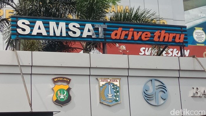 Kantor Samsat Buka Tanggal Berapa? Cek Infonya di Sini Kantor Samsat buka tanggal berapa? Kantor Samsat tidak beroperasi selama libur Idulfitri 2022. Pembayaran tetap sanggup dijalankan dengan aplikasi Samsat Digital.