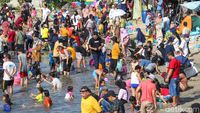 Kawasan Pantai Ancol Masih Dipadati Pengunjung, Begini Situasinya