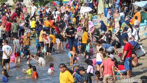 Kawasan Pantai Ancol Masih Dipadati Pengunjung, Begini Situasinya