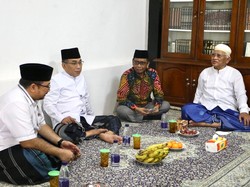 Mahfud Md Silaturahmi Lebaran dengan Gus Mus, Ada Gus Yahya-Menag Yaqut