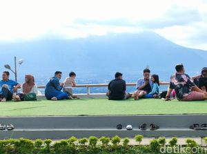 Ngopi Kalem Sambil Nikmati Pemandangan Kota Garut di Kafe Baru ini