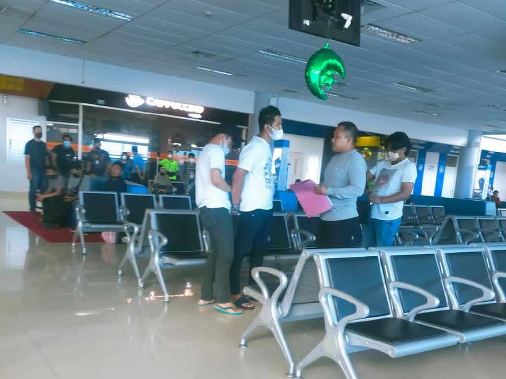 Aliran Dana Oknum Polisi Bos Tambang Emas Ilegal Jadi Tanda Tanya Kompolnas Aliran Dana Oknum Polisi Bos Tambang Emas Ilegal Jadi Tanda Tanya Kompolnas