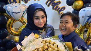 Momen Bahagia Adul Lamaran, Ternyata Sudah Cerai dari Istri Pertama