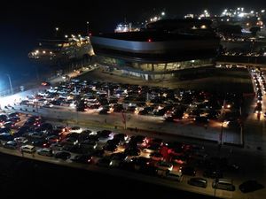 Potret Antrean Kendaraan di Dermaga Eksekutif Pelabuhan Bakauheni