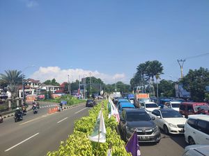 Mulai Padat, 11 Ribu Kendaraan Masuki Jalur Puncak Bogor Pagi Ini Mulai Padat, 11 Ribu Kendaraan Masuki Jalur Puncak Bogor Pagi Ini