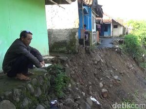 Banjir Bandang Terjang Objek Wisata-Permukiman Warga di Purwakarta