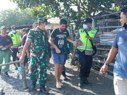 Jatuh dari Kapal-Tiga Hari Terdampar di Buleleng, WN Turki Lemas