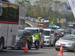 Rajapolah-Gentong Macet 12 Km, Lalin Lembang Lebih Lengang