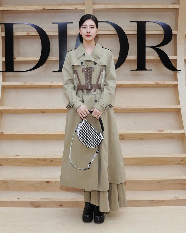 Bae Suzy  salah satu selebriti Korea yang menjadi BA untuk Dior.