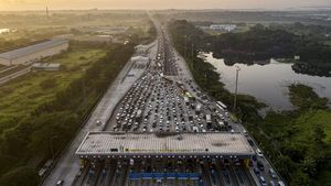 Begini Kondisi Gerbang Tol Cikampek Utama Saat Arus Balik