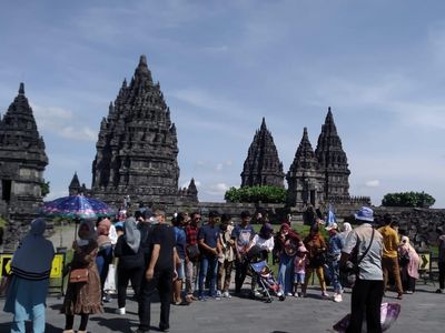 Potret Ramainya Libur Lebaran di Candi Prambanan, Bikin Rindu