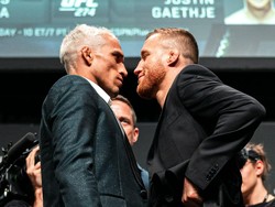 Charles Oliveira Vs Justin Gaethje: Raja Gulat Vs Raja Calf Kick