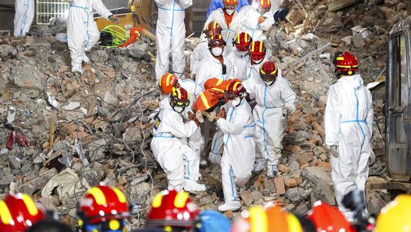 Gedung di China Runtuh, Puluhan Korban Terjebak Hingga 130 Jam